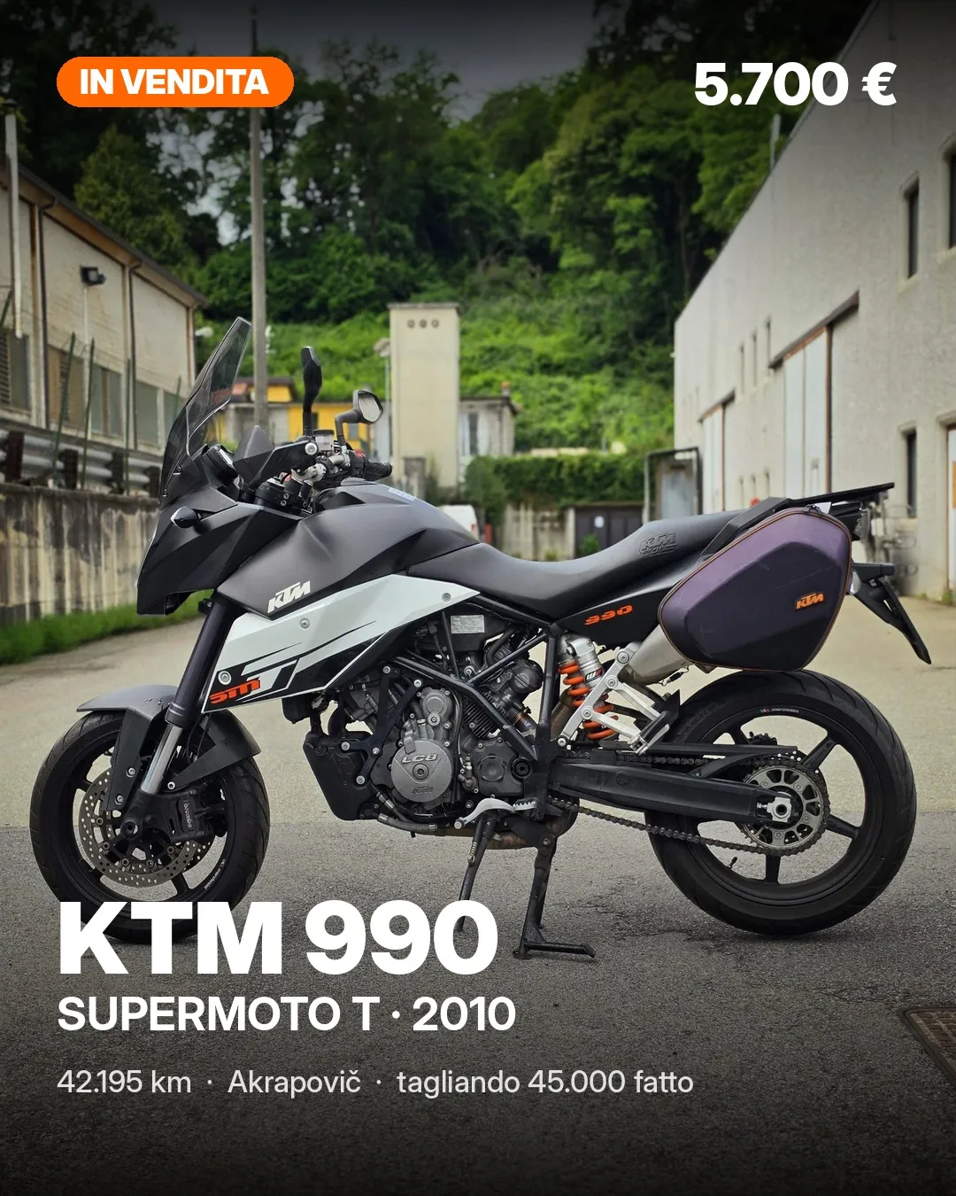 KTM 990 Supermoto T 2010 del Team Mazzola
